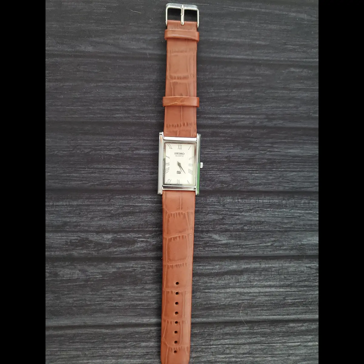 Rare Nos Seiko Men Tank Rectangular Gorgeous White Dial Brown Band Dress Watch - Image 3