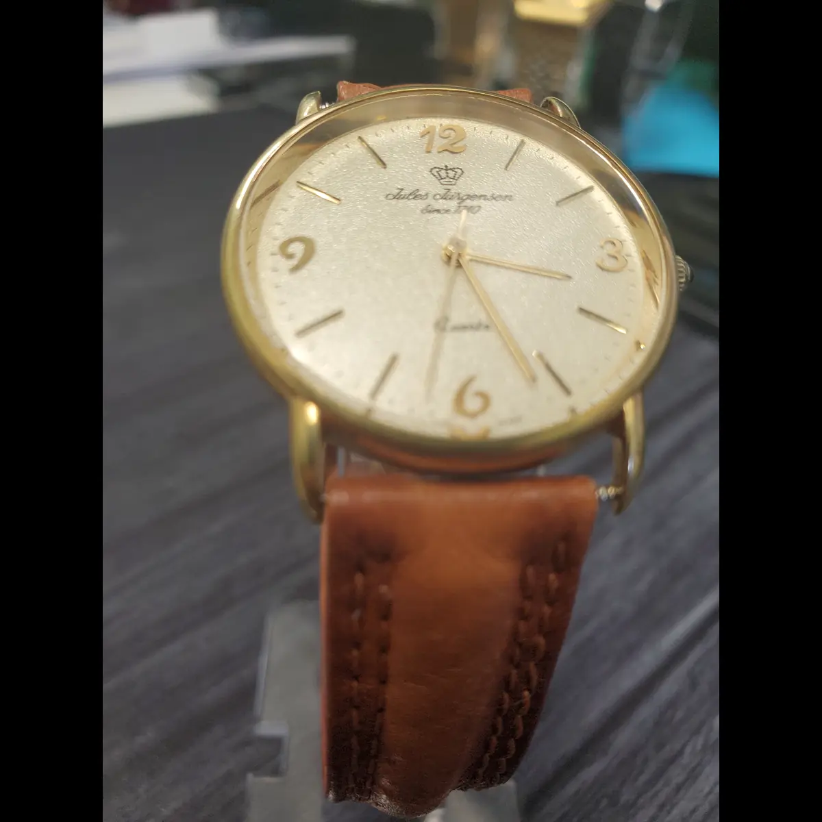 Rare Vintage Jules Jurgensen Gold Men’s 4673 Champaign Quartz Date Wristwatch! - Image 4