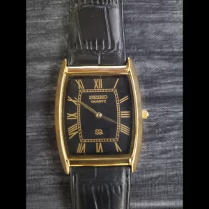 Vintage Seiko Tank Men's Barrel Gold Black Roman Dial Watch