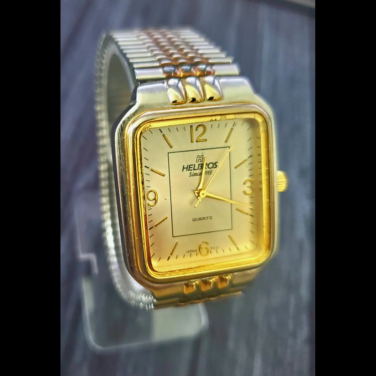 Rare Vintage Retro Helbros 80s Mens Tank Watch New Battery - Image 2