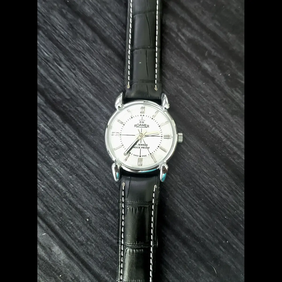 Rare Roamer Brevete Swiss Mens Manual Watch Slv Wht Serviced - Image 4