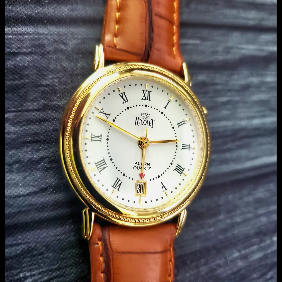 Rare Nicolet 146 Japan Quartz Men's Watch White Enamel Dial