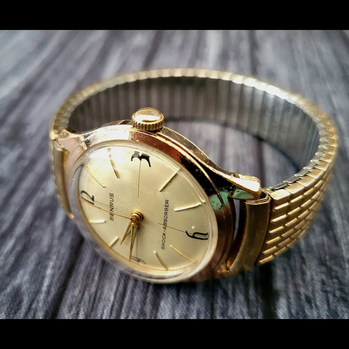 Rare Cond Vintage Benrus 20 Micron Gold Manual Mens Watch - Image 3