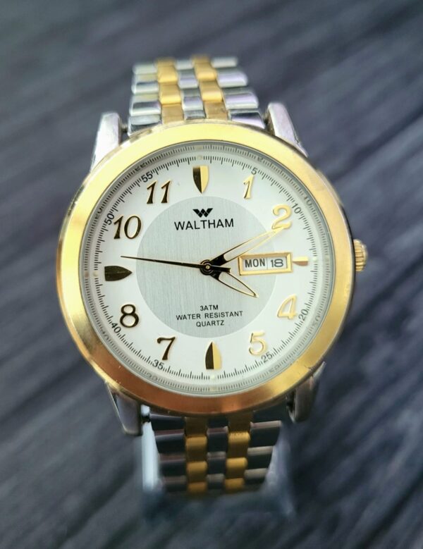 Rare Vintage Waltham 1980's Day Date Retro Men's Watch