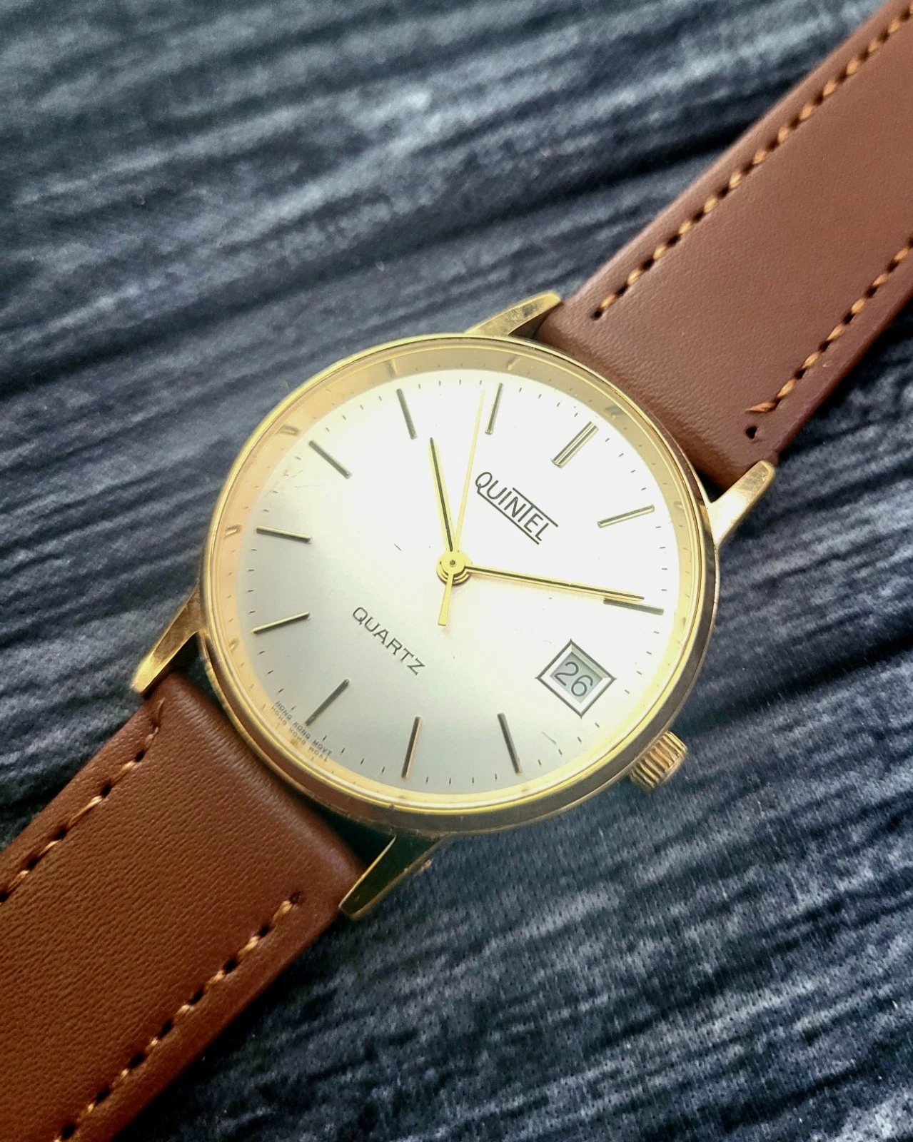 Very Rare Vintage Quintel Pie Pan Mens 80s Retro Dress Watch