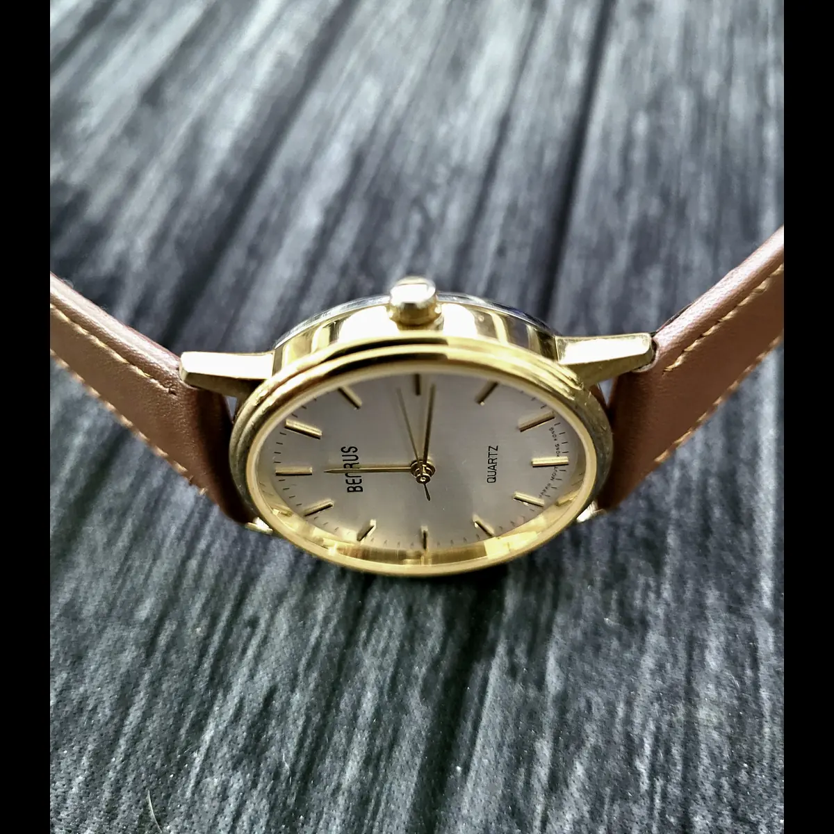 Rare Vintage Benrus Legacy White Enamel Mens Pie Pan Watch - Image 3