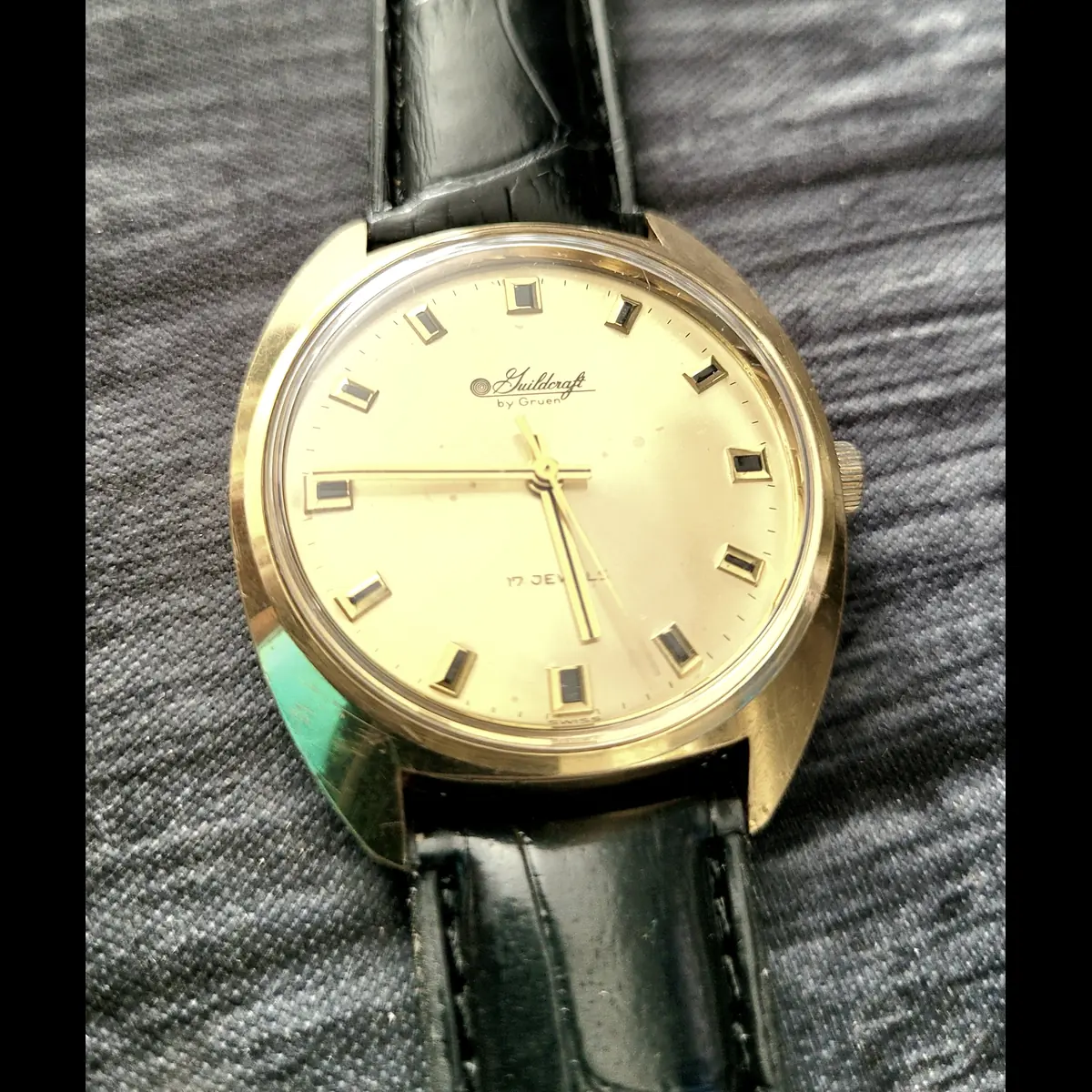 Rare Vintage Gruen Guildcraft Men's Mechanical Swiss Watch - Image 2