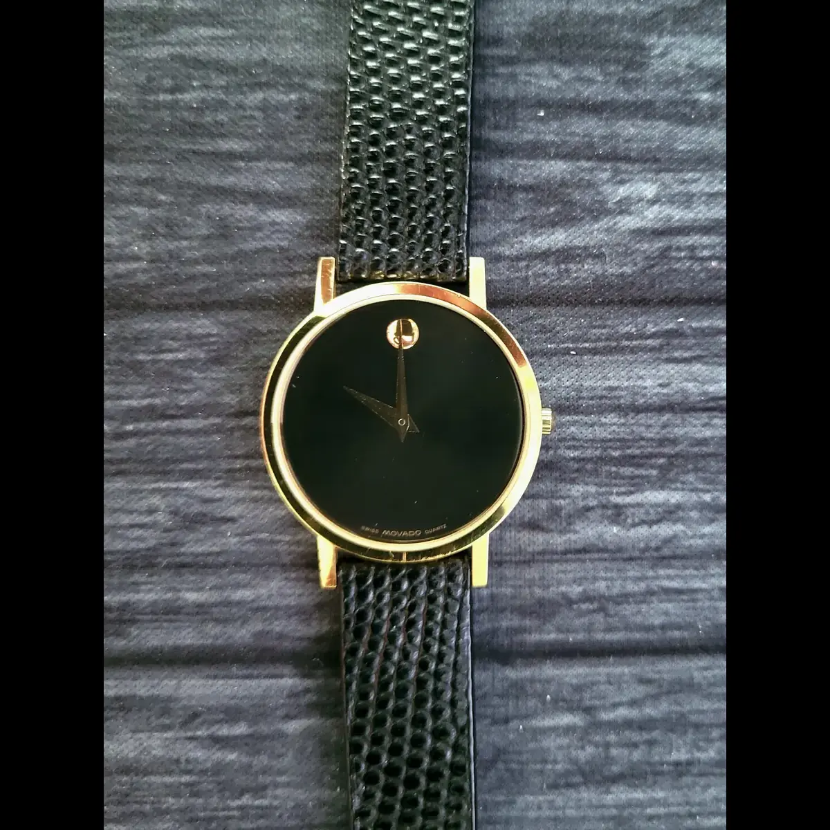 Movado Swiss Museum Classic 87.45.882 18 With Box And Papers - Image 3