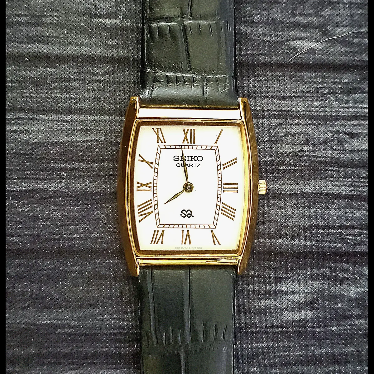 Rare Vintage Men's Slim Tank Barrel Gold White Watch New Mvt Batt Dial Mod