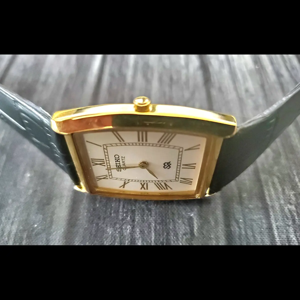 Rare Vintage Men's Slim Tank Barrel Gold White Watch New Mvt Batt Dial Mod - Image 2