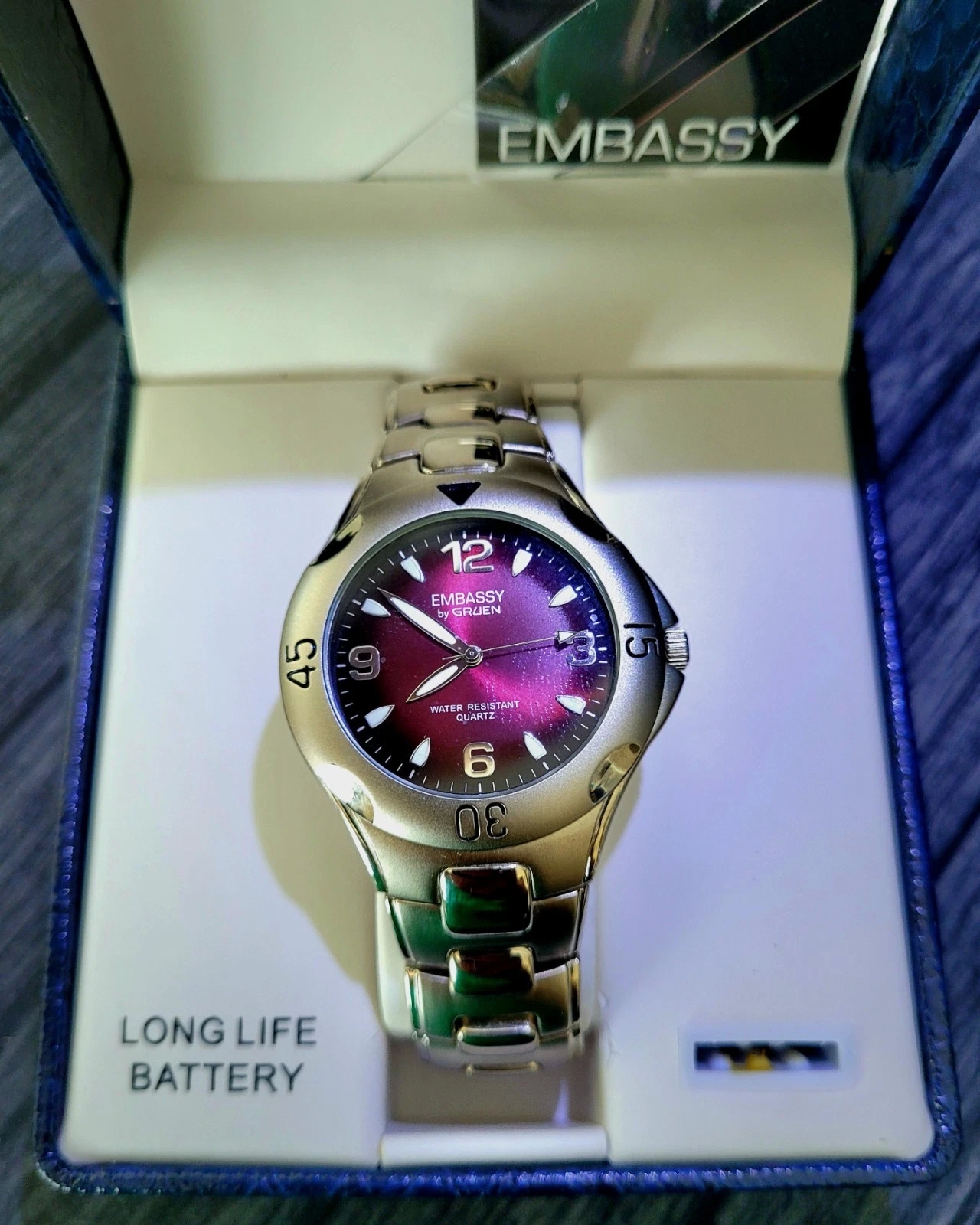 Rare Vintage Gruen Embassy Mens Watch Red Burst Dial In Box