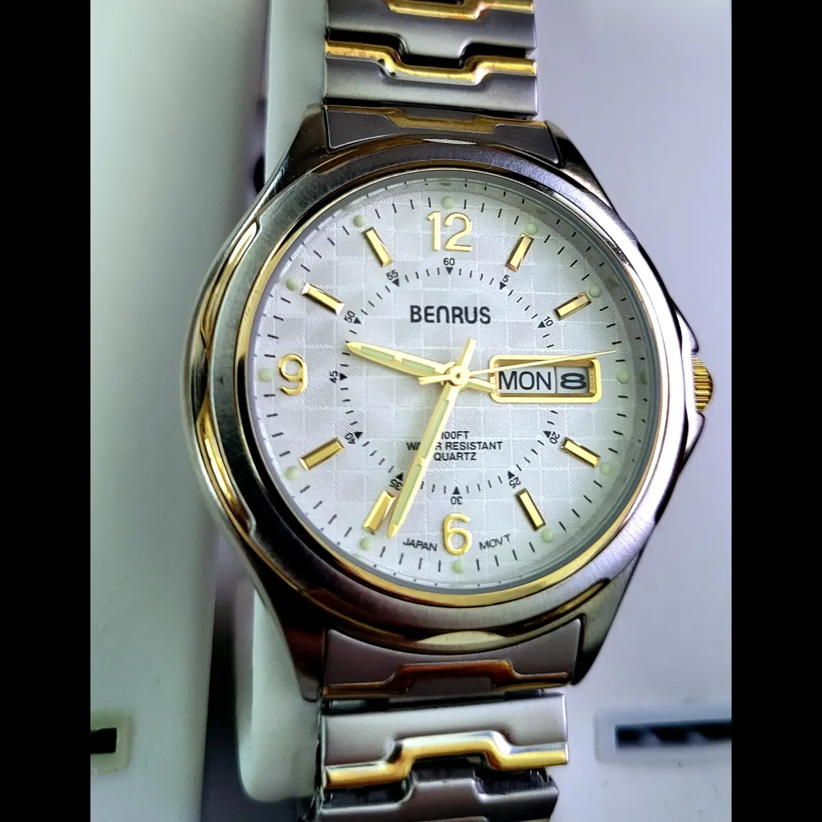 Rare Condition Vintage Benrus Mens Dress Watch New In Box
