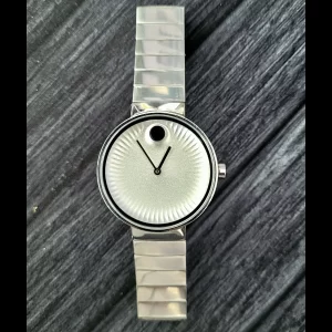 Movado Edge 34mm 5.5 Inch Sapphire Crystal Ladies Watch Runs