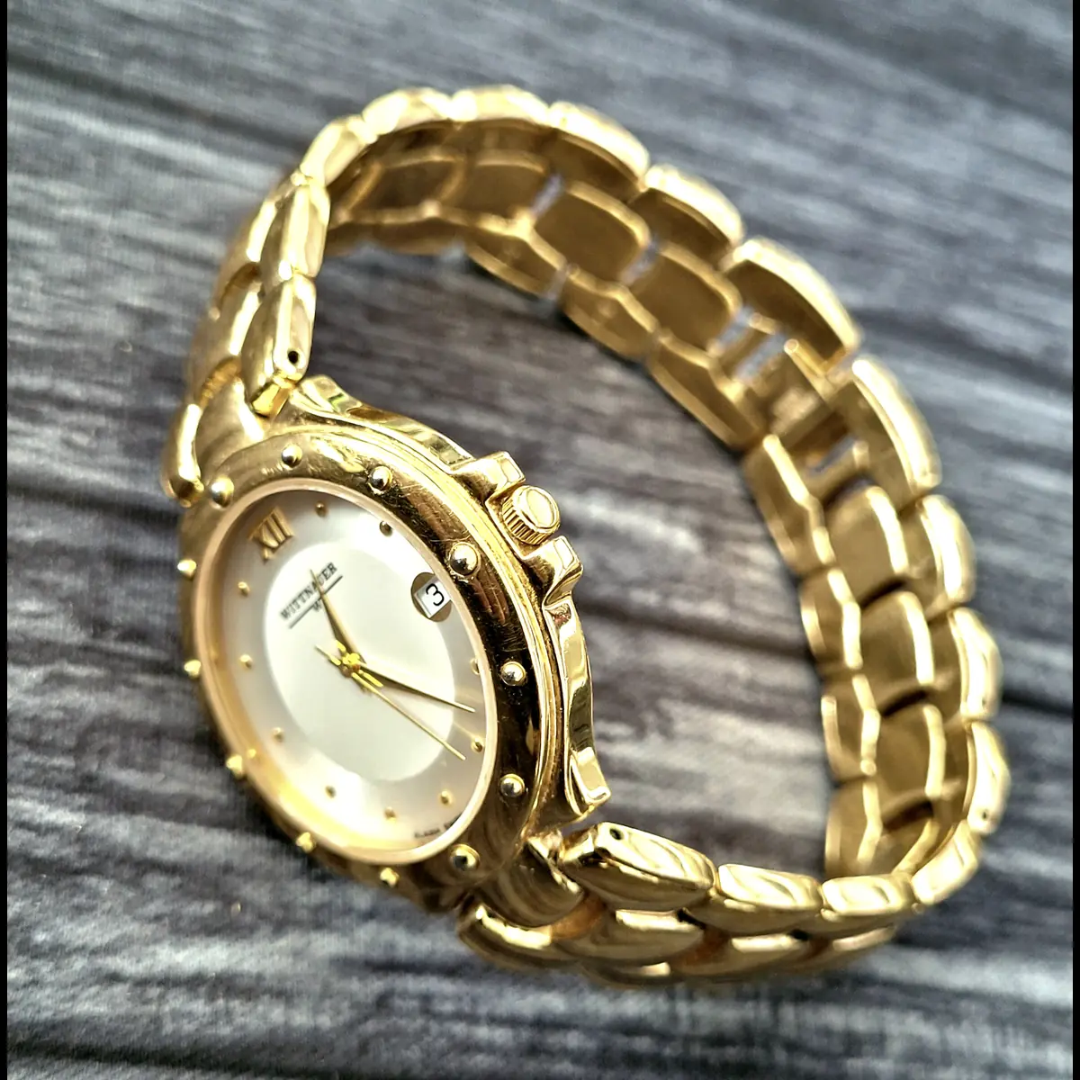 Rare Vintage Wittnauer Mens Swiss Watch Sapphire Crystal - Image 2
