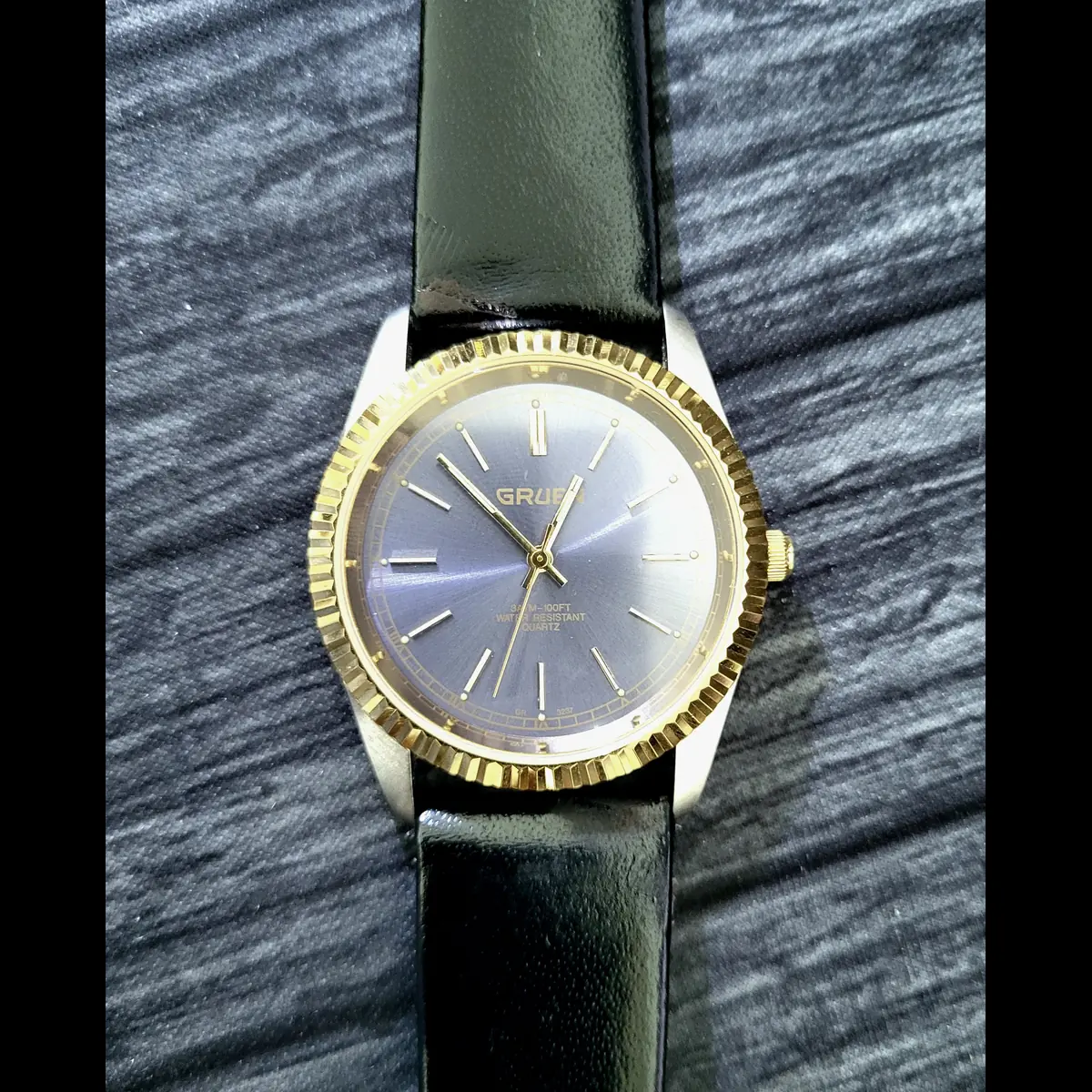 Rare Gruen 2 Tone Mens Dress Watch Satin Dial Fluted Bezel - Image 4