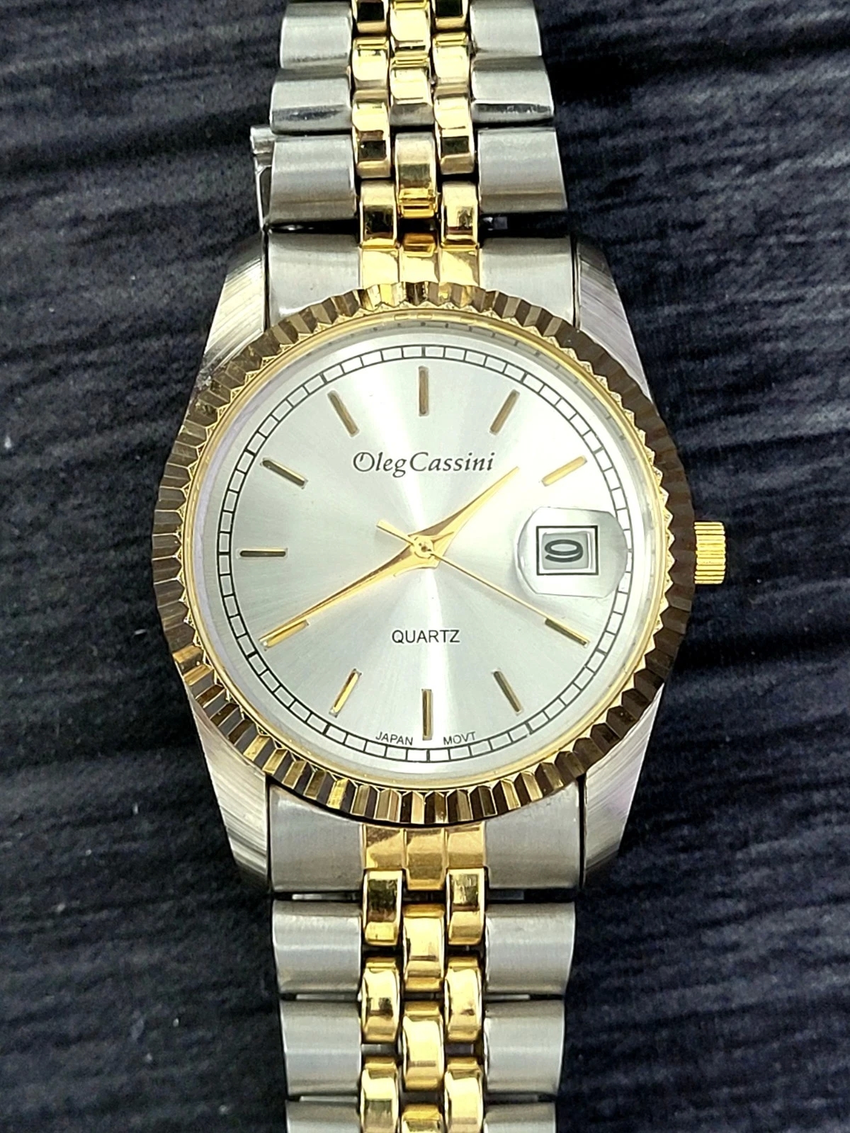 Clean Vintage Oleg Cassini Mens 40th Annv Watch W Box Papers