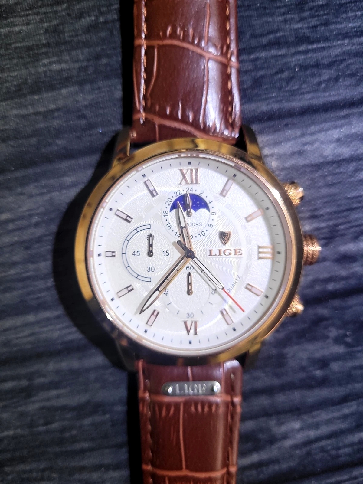 Vintage Nos Lige Mens Chronograph Moon Phase Watch L8932