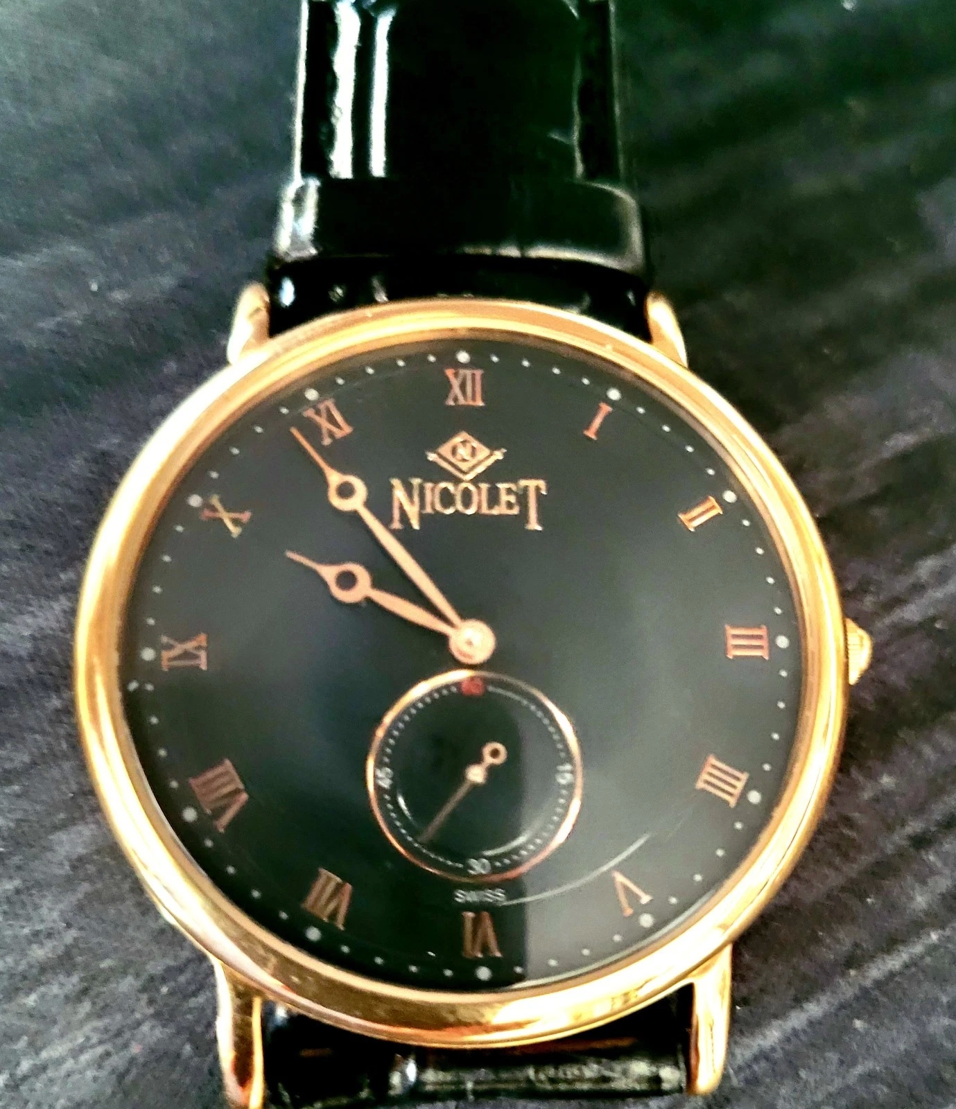 Rare Vintage Nicolet Roman Sub Second Dial Swiss Men's Watch