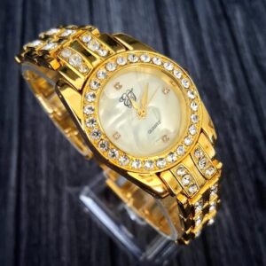 Rare Vintage Elizabeth Taylor Diamond Mother Of Pearl Watch