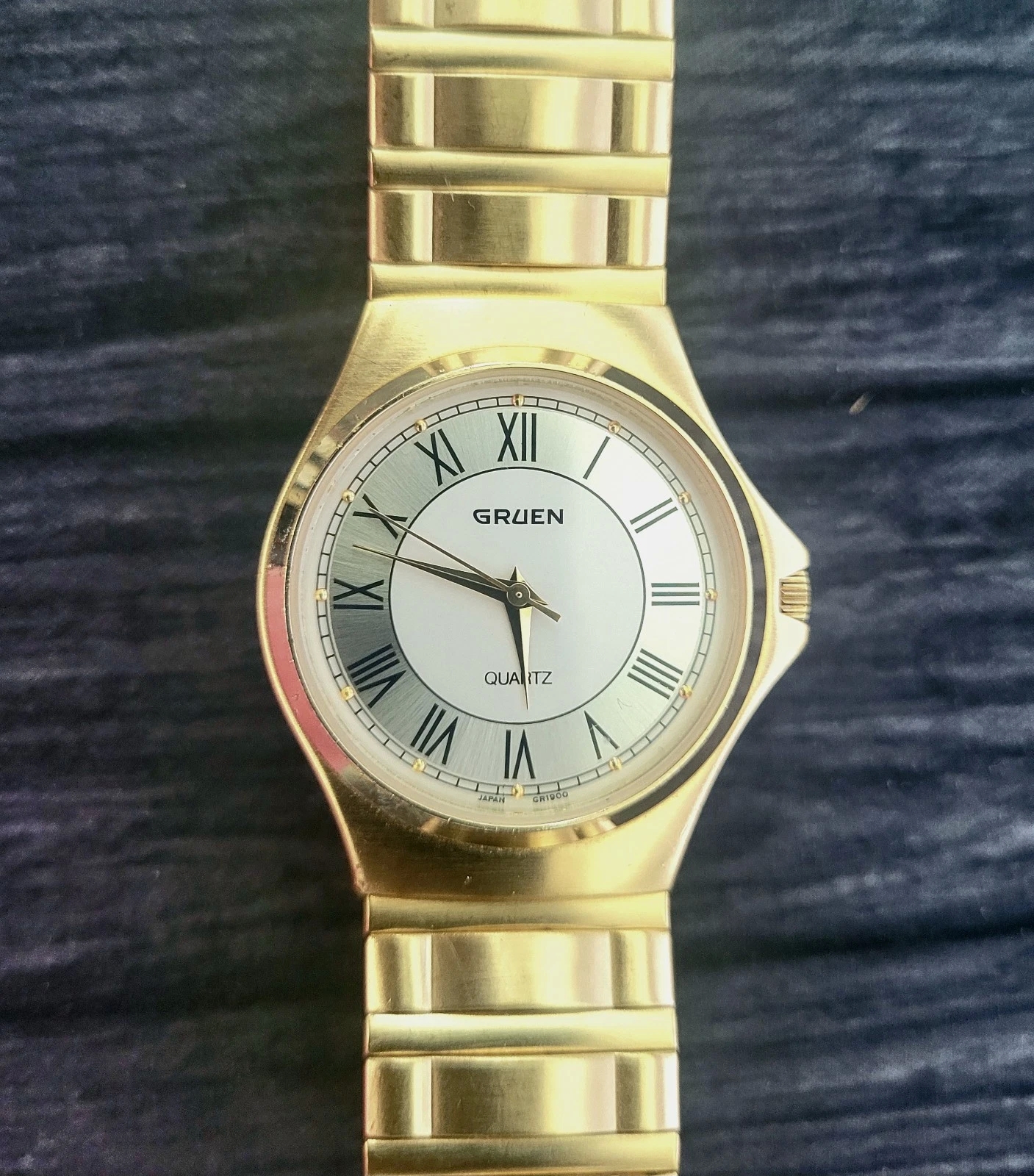 Exquisite Rare Vintage Gruen Pie Pan Roman Dial Men's Watch