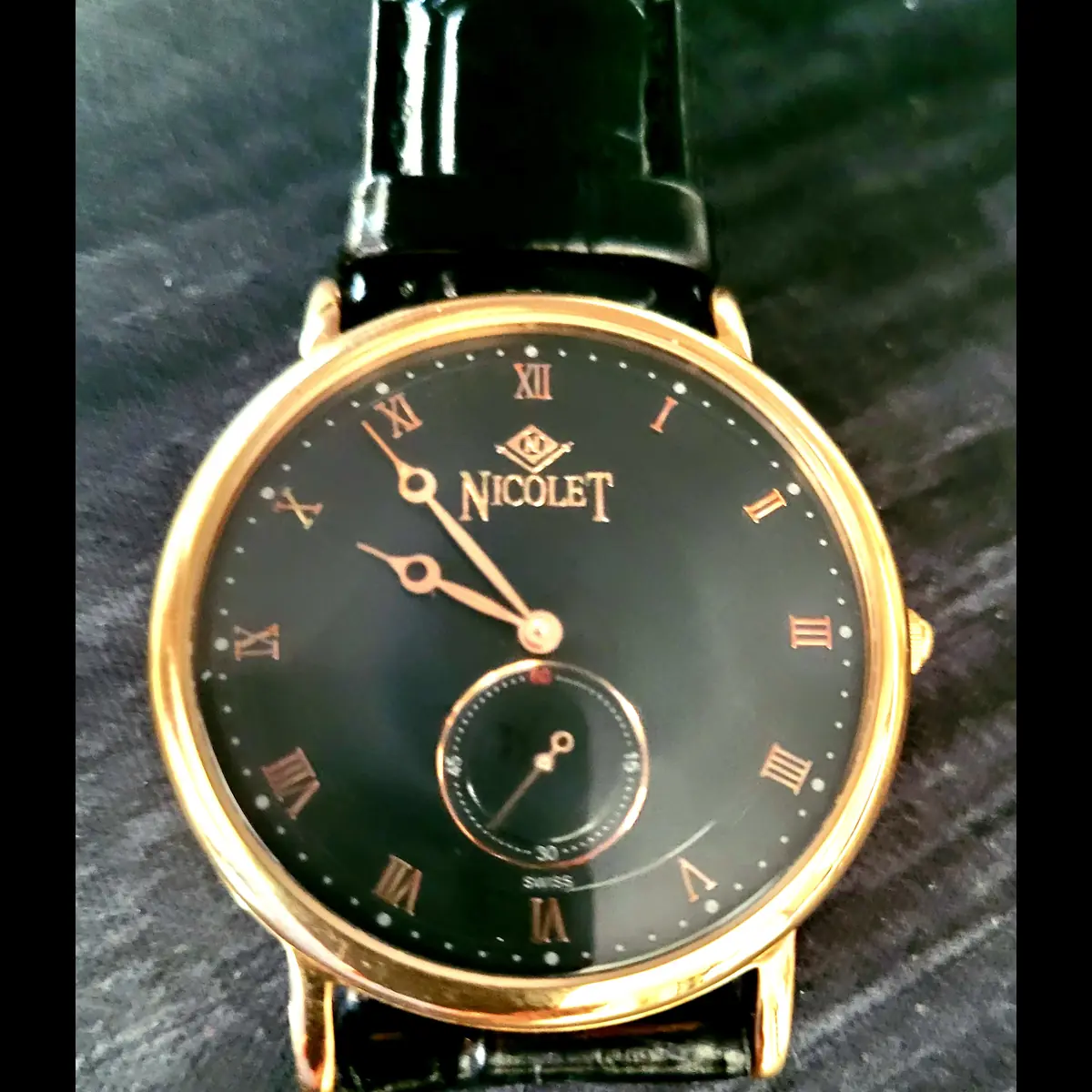 Rare Vintage Nicolet Roman Sub Second Dial Swiss Men's Watch