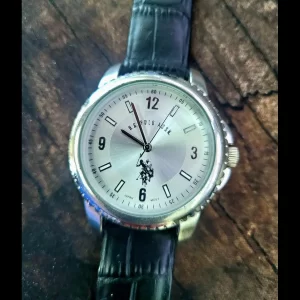 Rare 80s Vintage Model US Polo Mens Vintage Pie Pan Watch