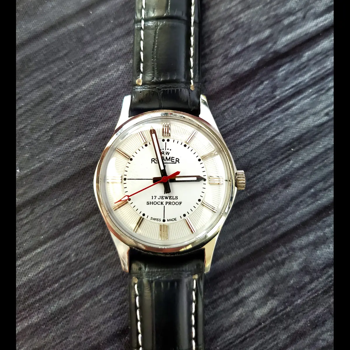 Rare Roamer Brevete Swiss Mens Mechanical Watch Slv Wht Blk - Image 3