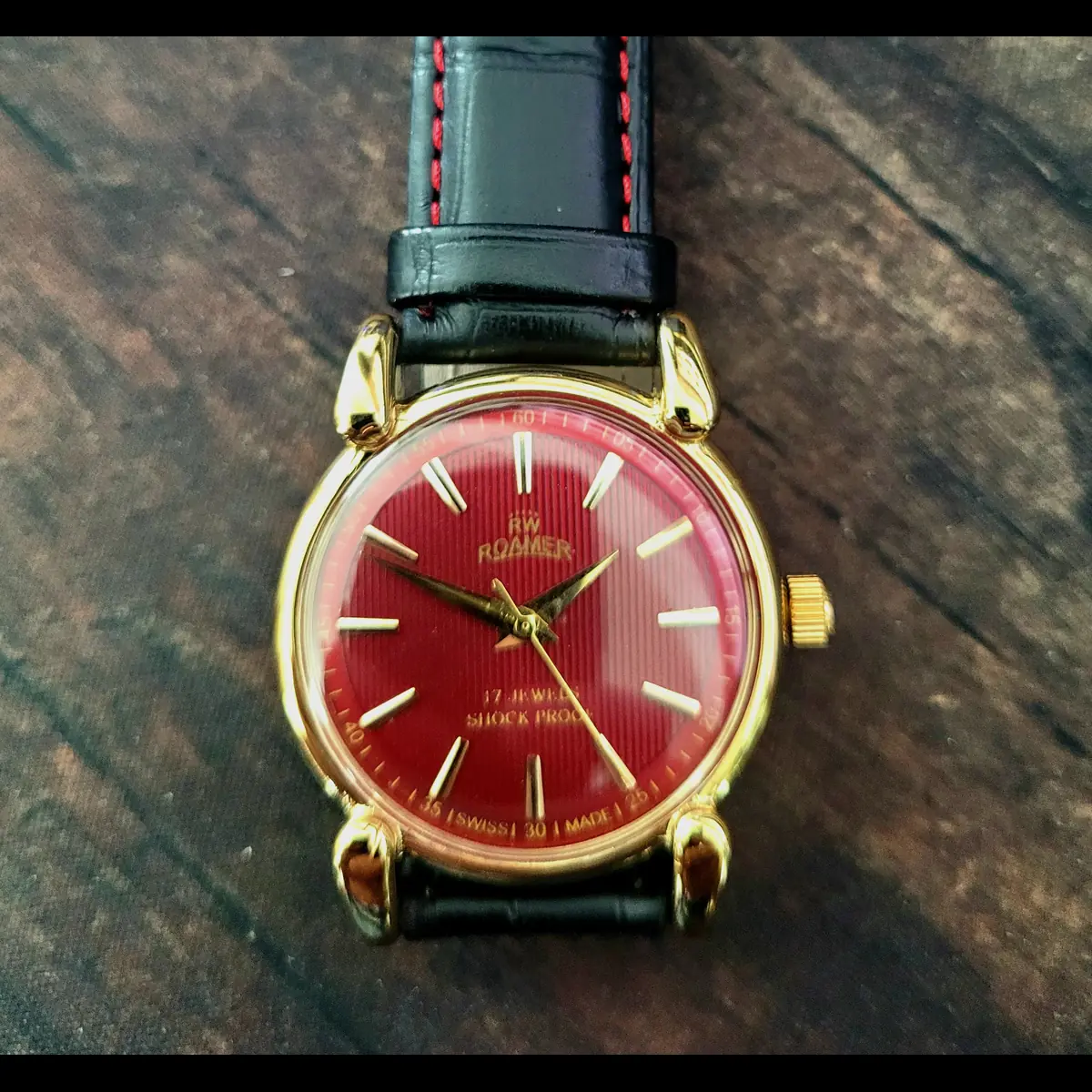 Vintage Roamer Brevete Swiss Mens Manual Watch Red Teaked Dial