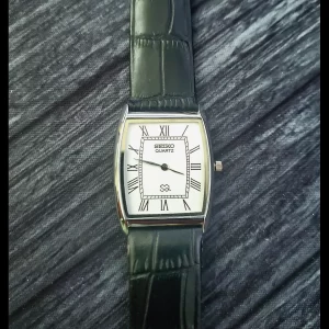 Vintage Slim Barrel Tank Mans Silver White Black Leather Watch